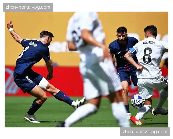 巴黎圣日耳曼5-0横扫马赛，登贝莱梅开二度创生涯里程碑